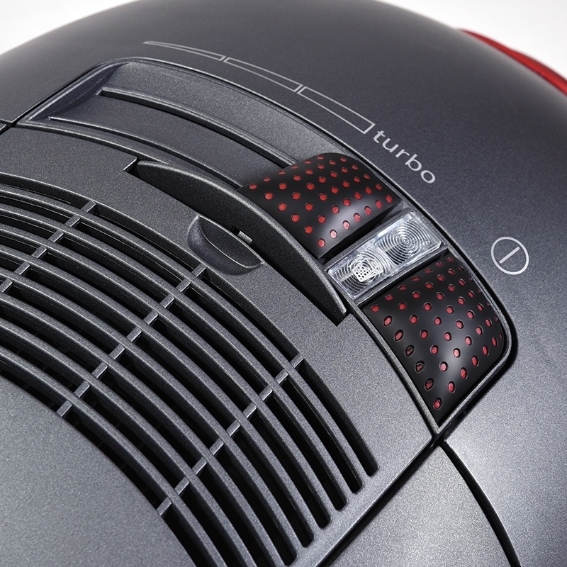 تصویر  جاروبرقی روسو مدل Senior رنگ نوک‌مدادی 2400 وات – طراحی لوکس با مکش قدرتمند